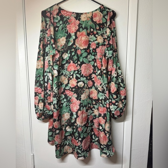 Lovers + Friends Black Pink Cream Rose Floral Cold Shoulder Mini Dress Size M - Picture 11 of 16